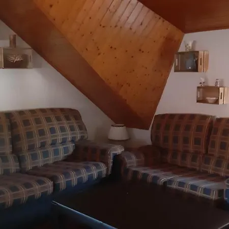 Atico En Ciudad アパート ポンテベドラ